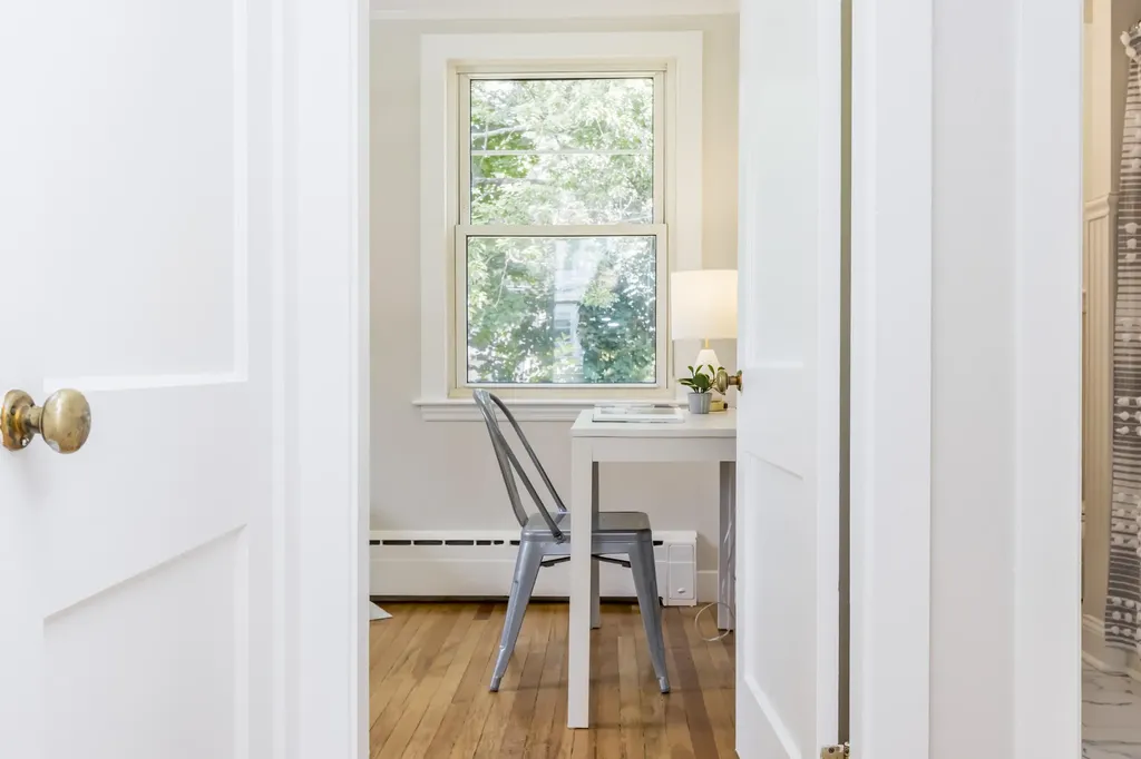 25 Dorset Street Portland ME 04102