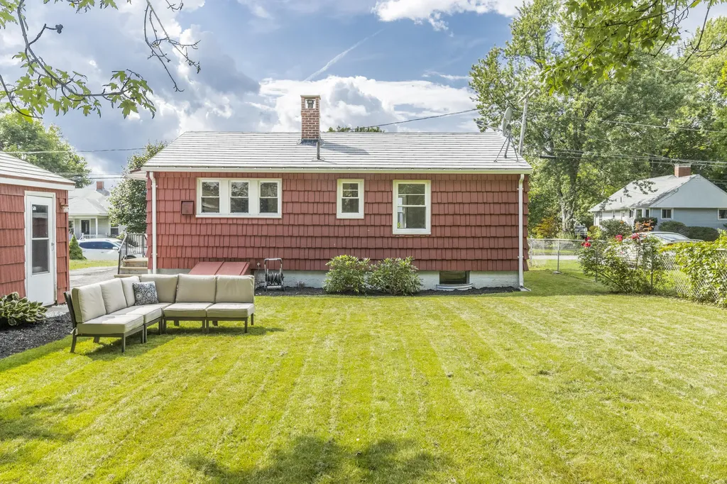 25 Dorset Street Portland ME 04102