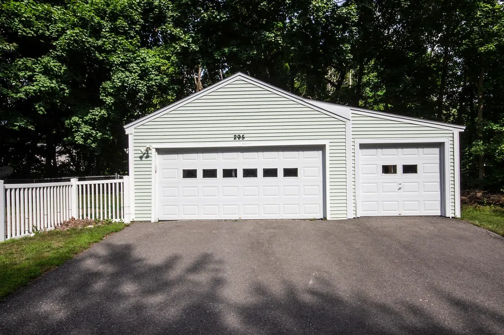 295 Maple Street Bangor ME 04401