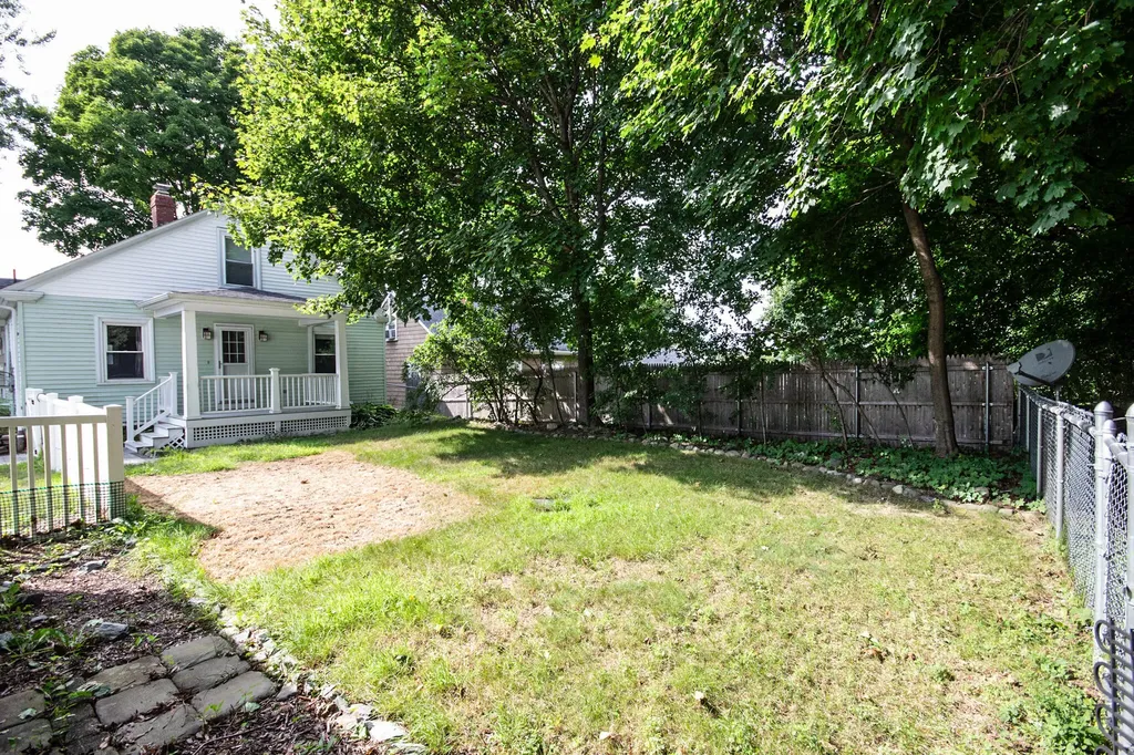 295 Maple Street Bangor ME 04401