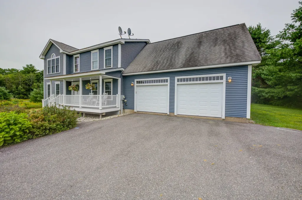 6 Ashley Drive Gray ME 04039