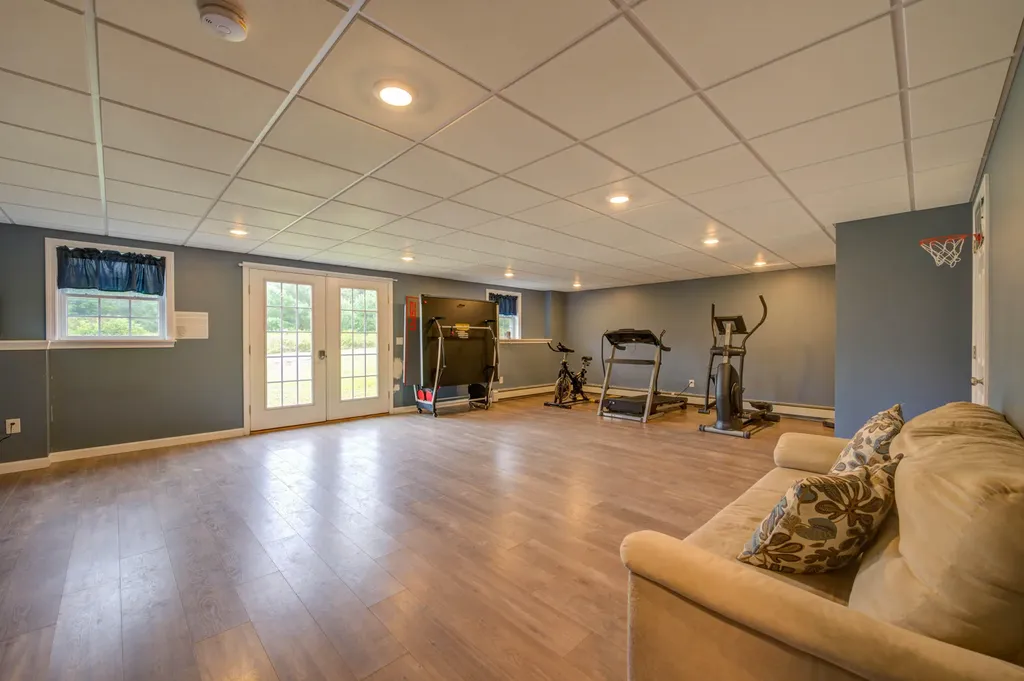 6 Ashley Drive Gray ME 04039
