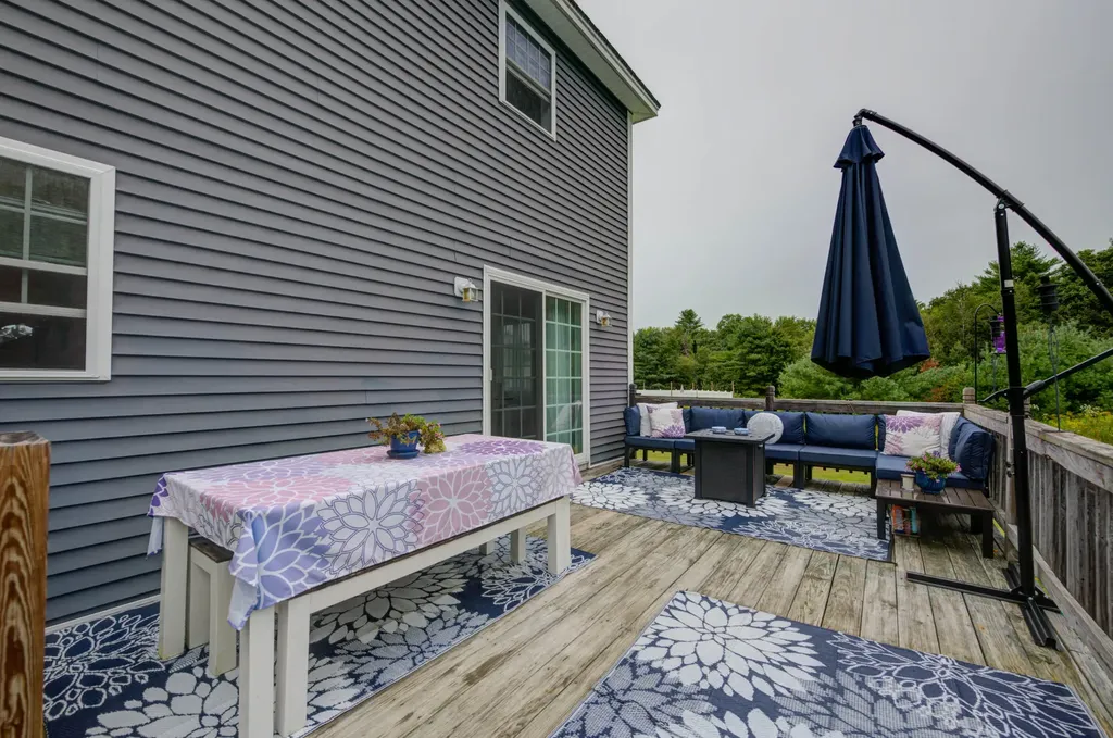 6 Ashley Drive Gray ME 04039