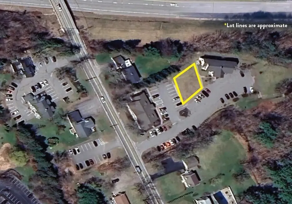 75 Leighton Road Falmouth ME 04105