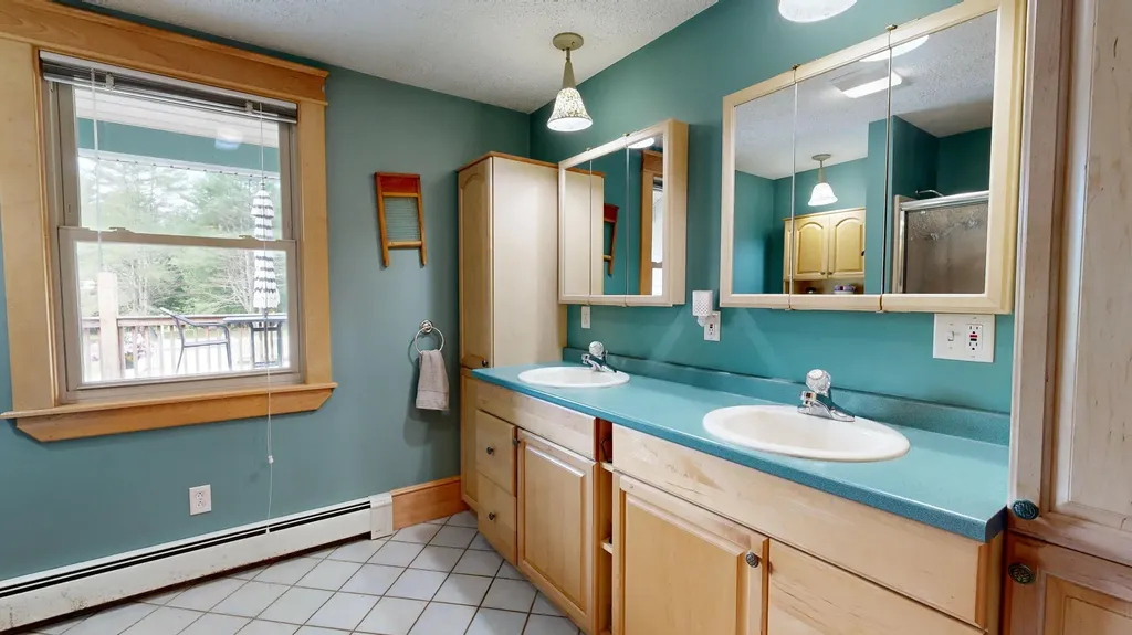 160 Lane Road Auburn ME 04210