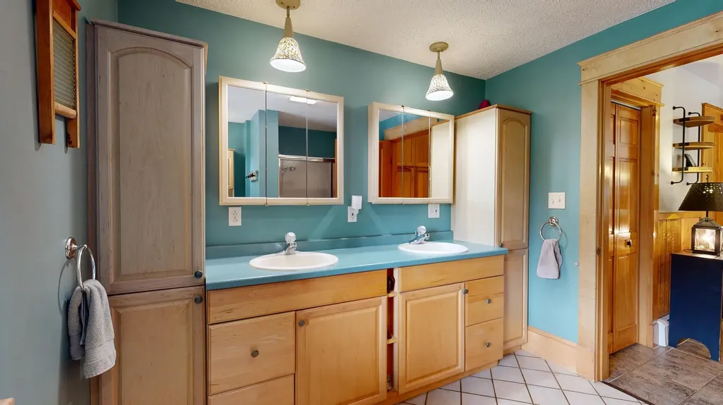 160 Lane Road Auburn ME 04210