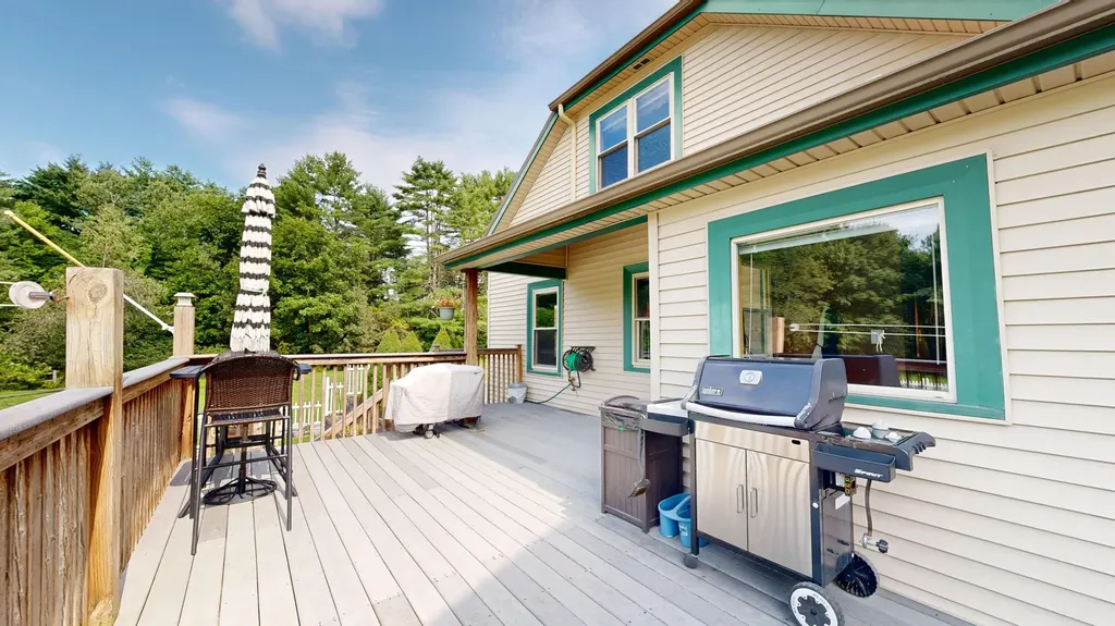 160 Lane Road Auburn ME 04210