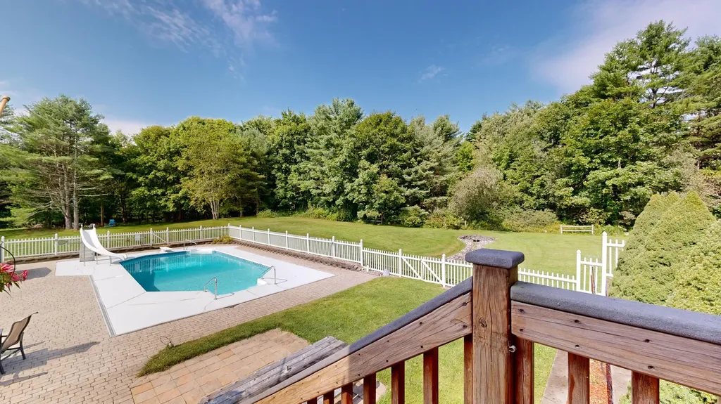 160 Lane Road Auburn ME 04210