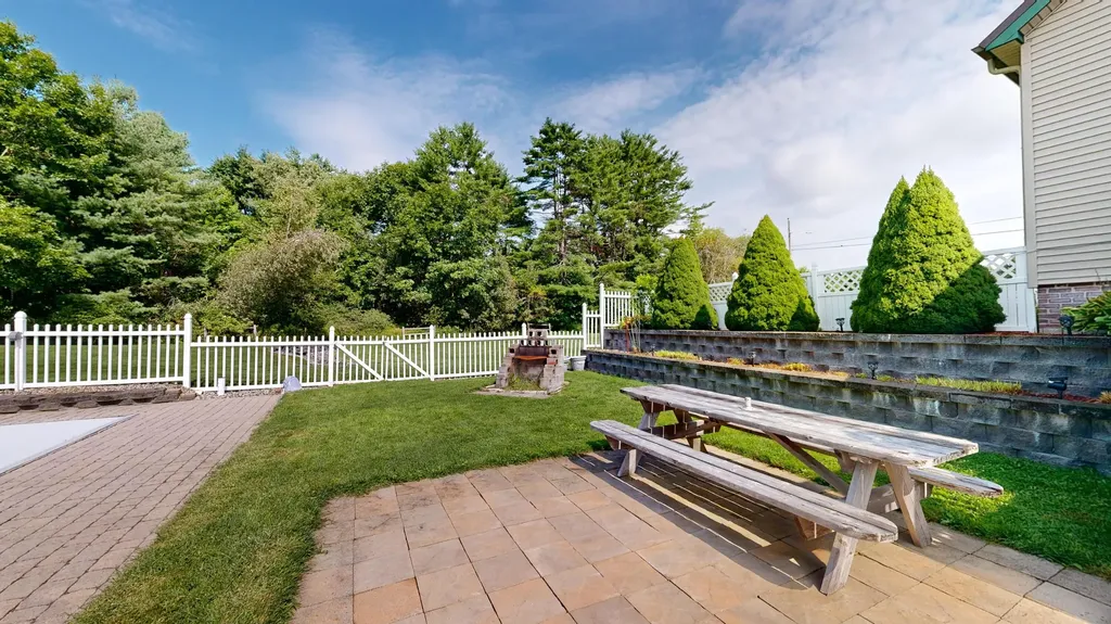 160 Lane Road Auburn ME 04210