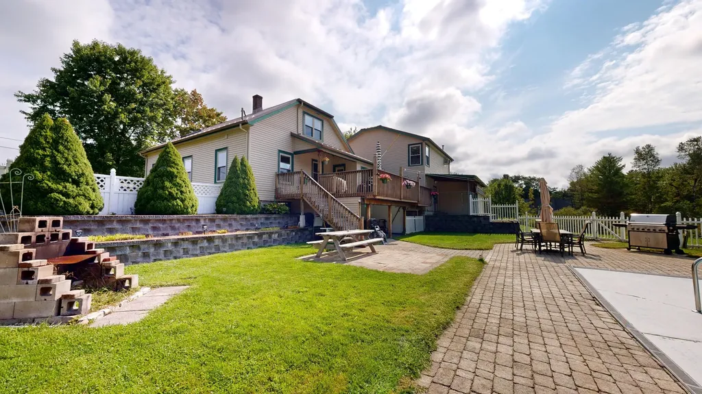 160 Lane Road Auburn ME 04210