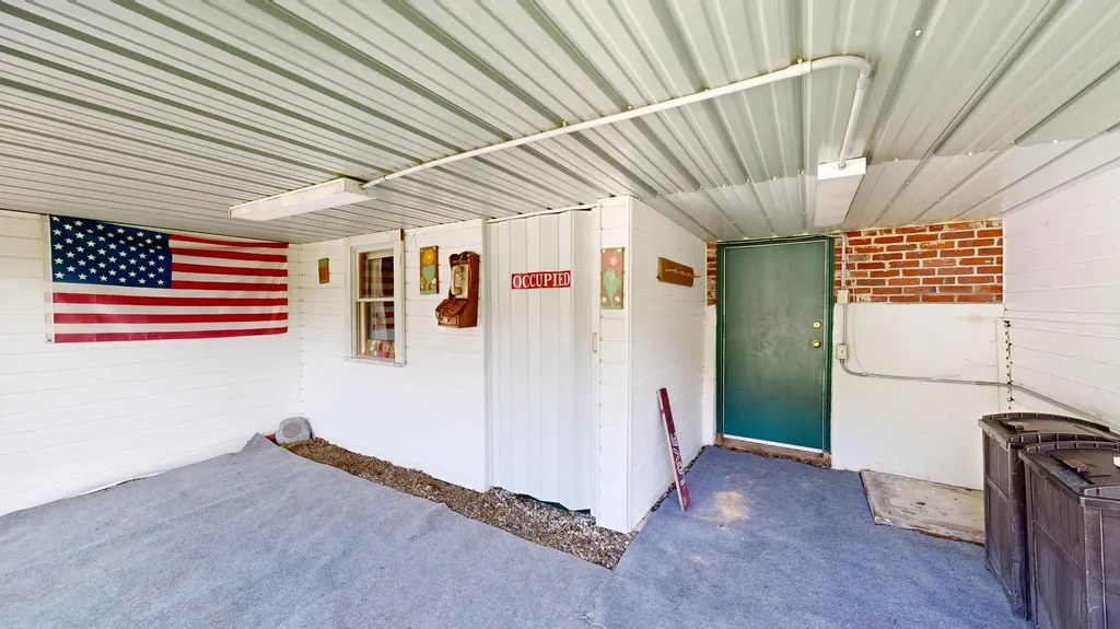 160 Lane Road Auburn ME 04210