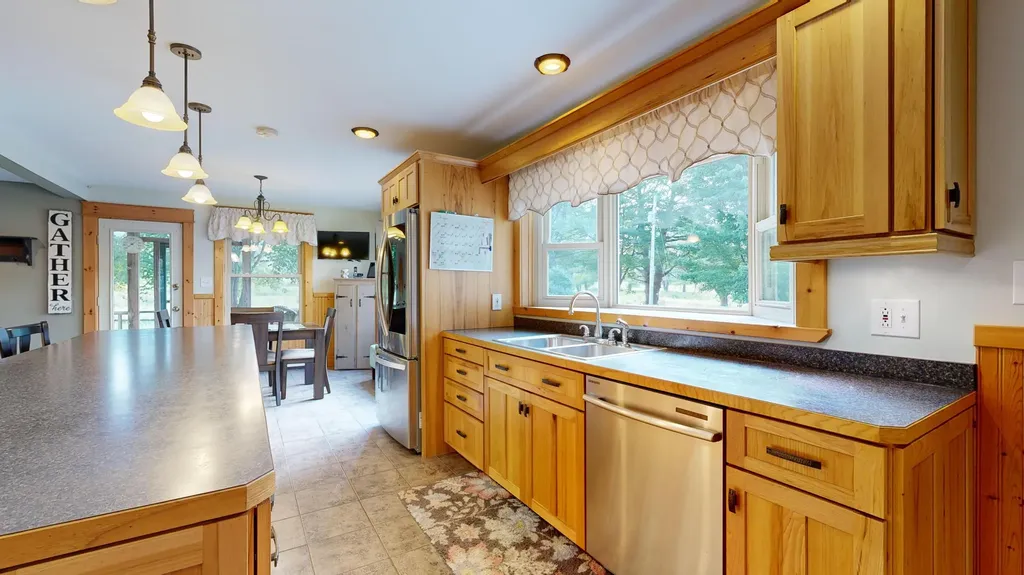 160 Lane Road Auburn ME 04210