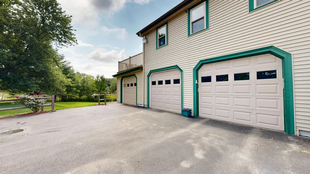 160 Lane Road Auburn ME 04210