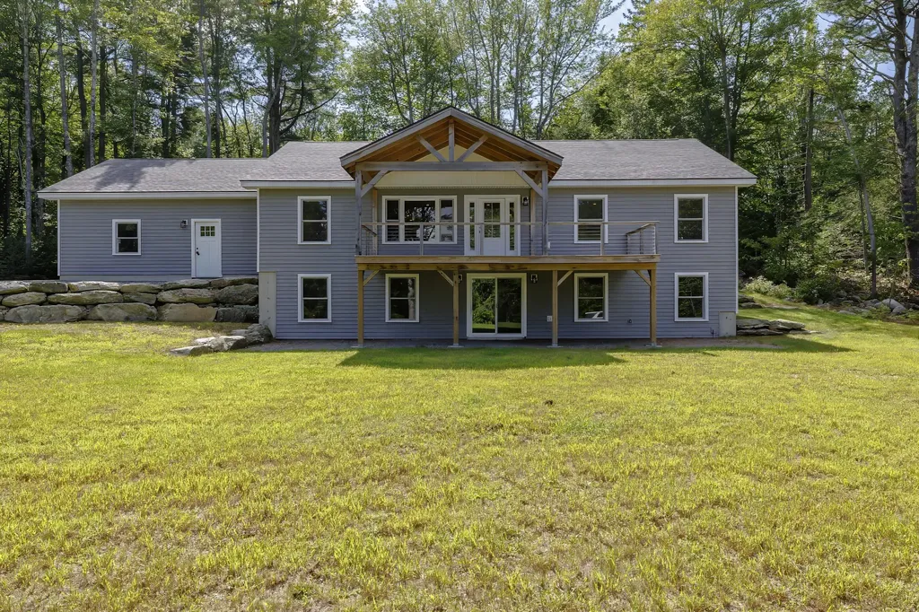 15 Highview Avenue Hancock ME 04640