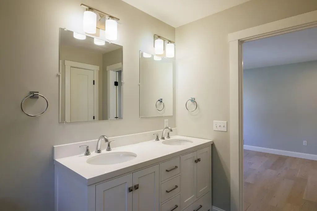 15 Highview Avenue Hancock ME 04640