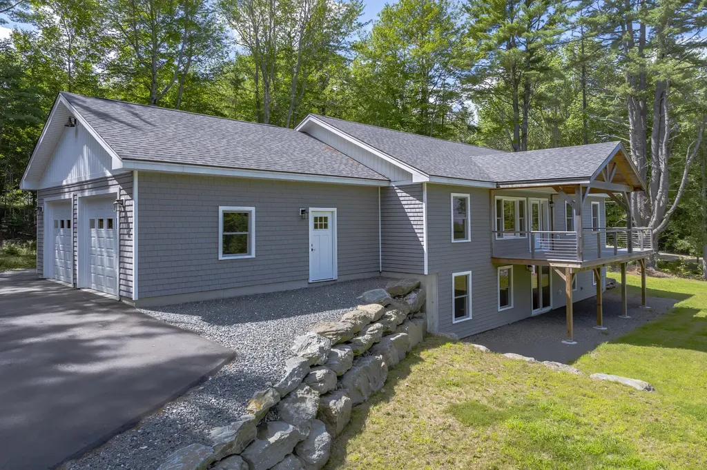 15 Highview Avenue Hancock ME 04640