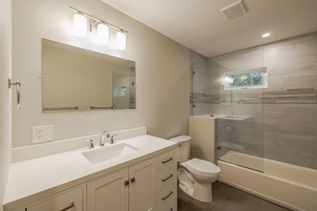 15 Highview Avenue Hancock ME 04640