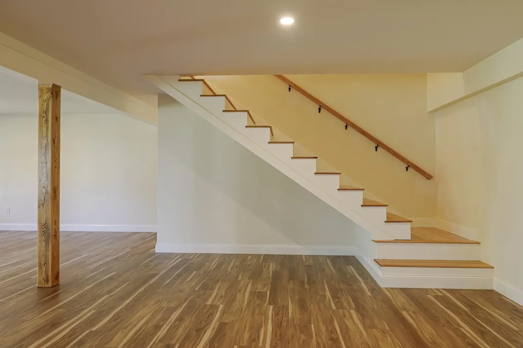 15 Highview Avenue Hancock ME 04640