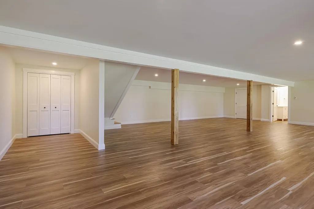 15 Highview Avenue Hancock ME 04640