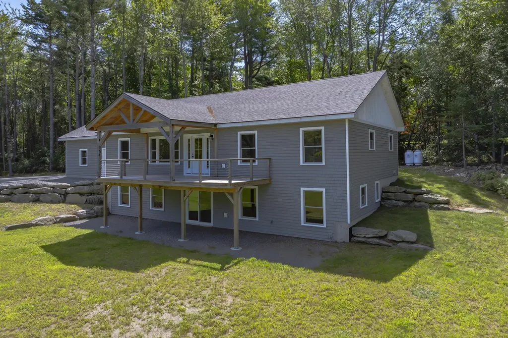 15 Highview Avenue Hancock ME 04640