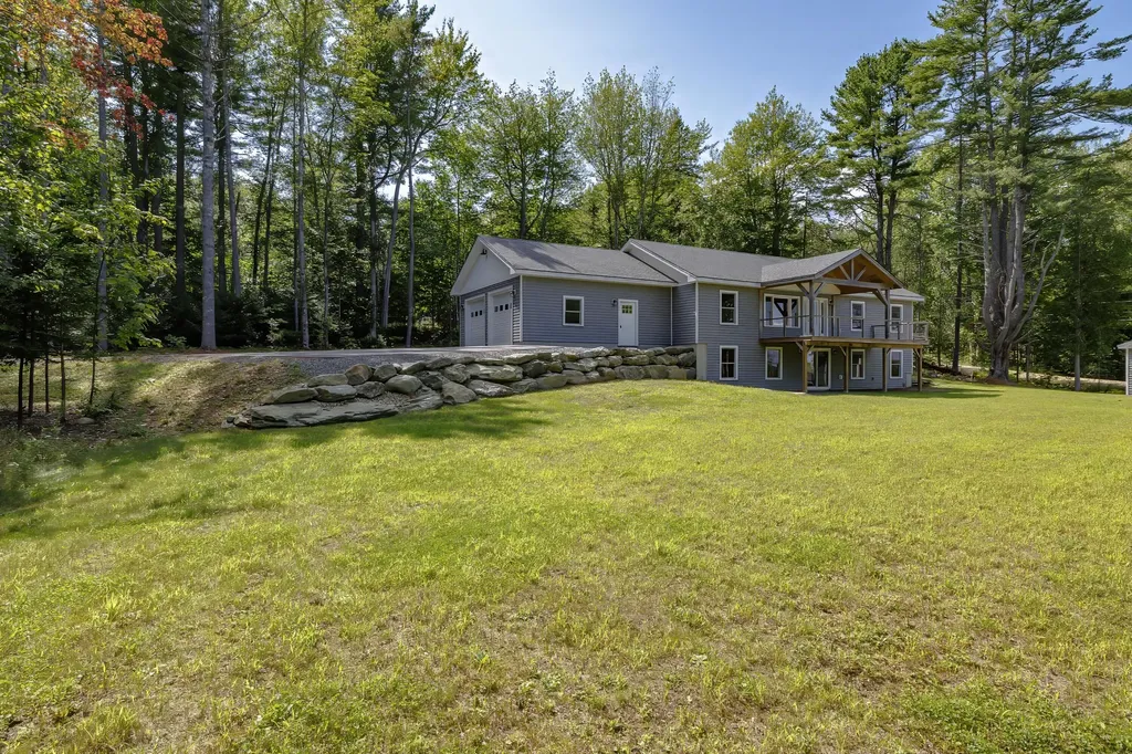 15 Highview Avenue Hancock ME 04640