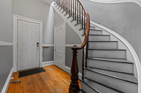 12 Deering Street Portland ME 04101