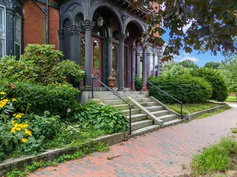 12 Deering Street Portland ME 04101