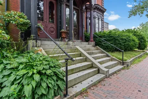 12 Deering Street Portland ME 04101