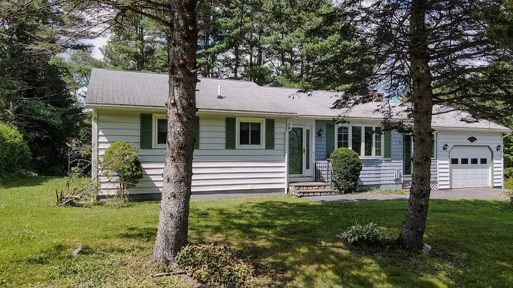 5 Highview Terrace Veazie ME 04401