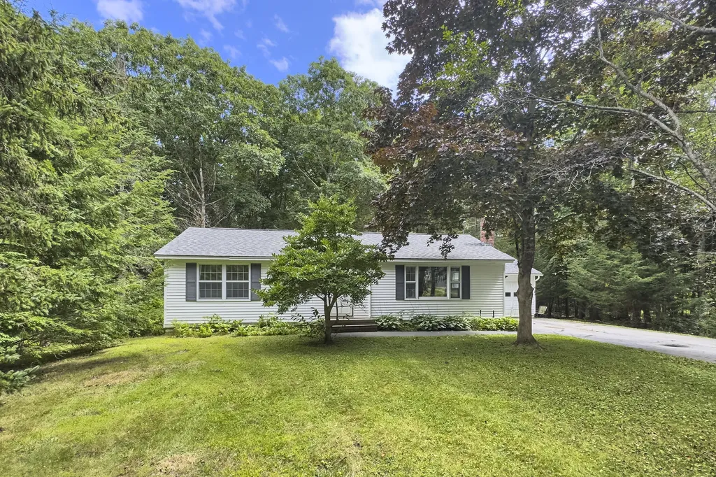 9 Woodcrest Avenue Camden ME 04843