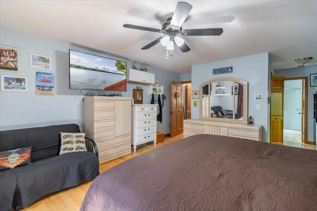 8 Mariners Reach Sullivan ME 04664
