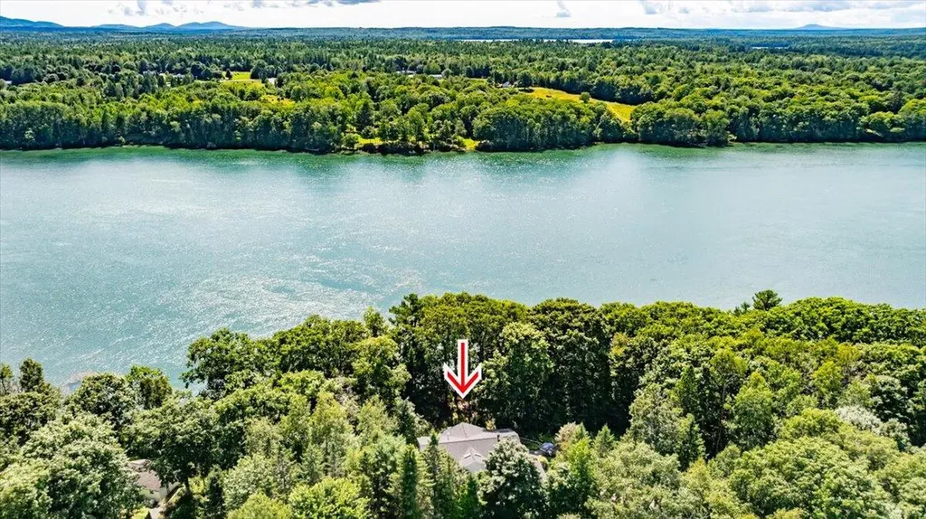 8 Mariners Reach Sullivan ME 04664