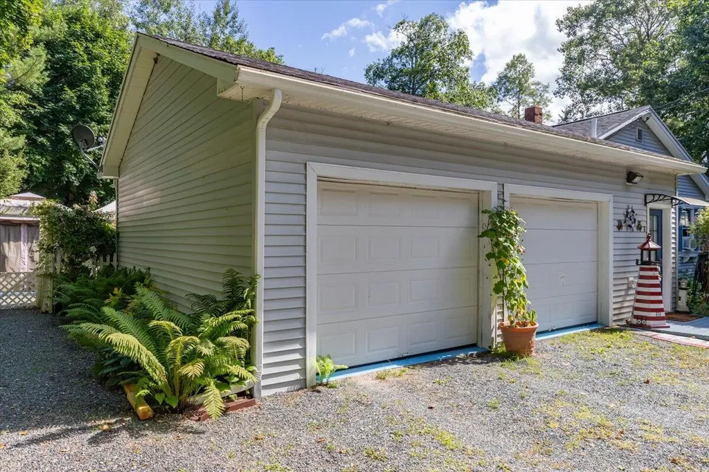 8 Mariners Reach Sullivan ME 04664