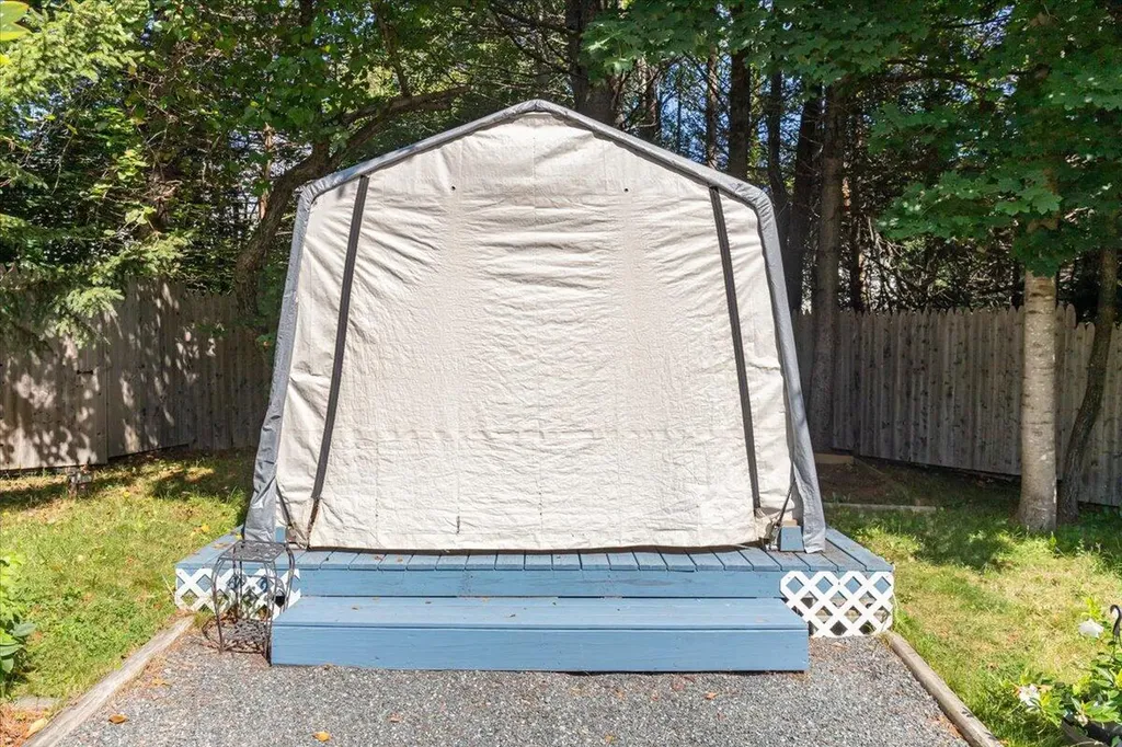 8 Mariners Reach Sullivan ME 04664