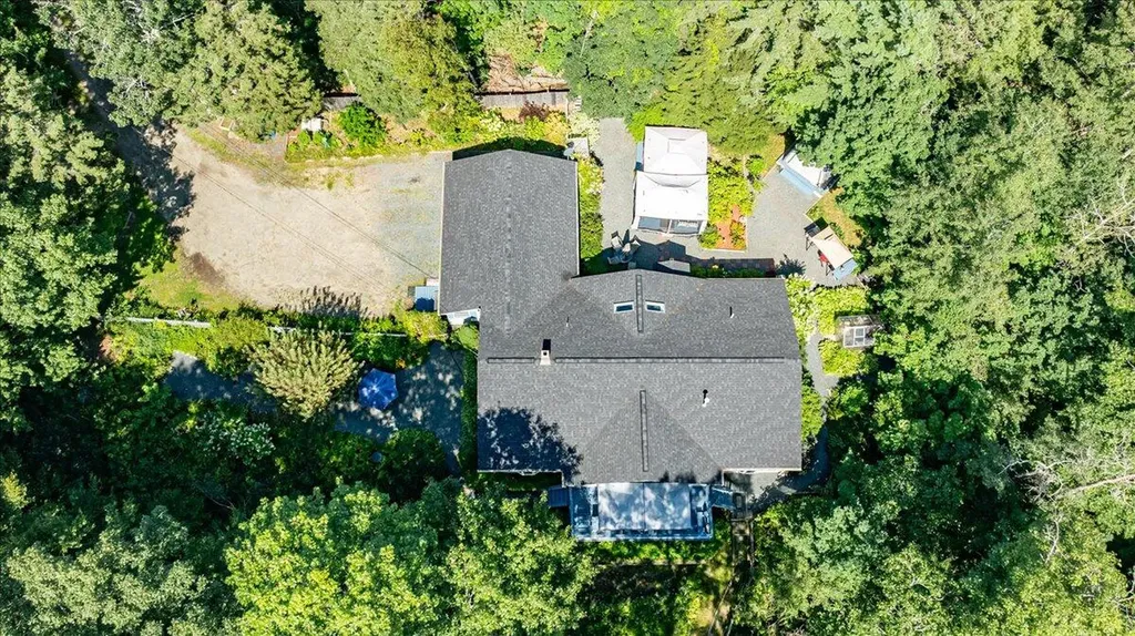 8 Mariners Reach Sullivan ME 04664