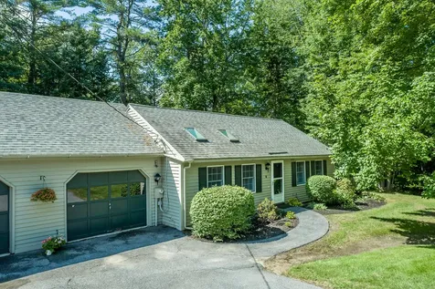 81 Gail Lane Yarmouth ME 04096