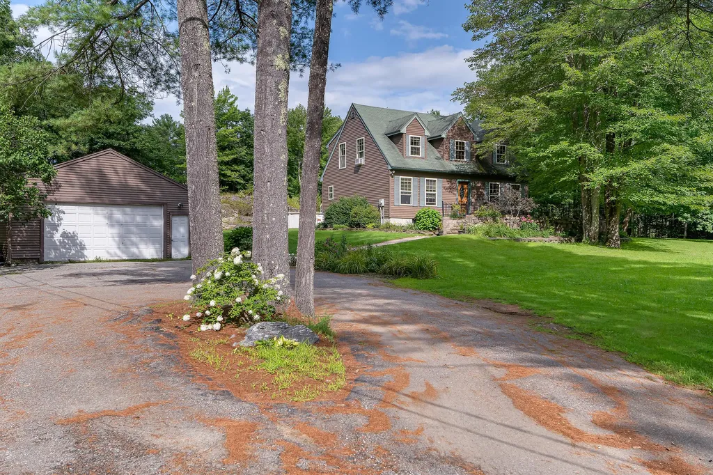 207 Crowley Road Sabattus ME 04280