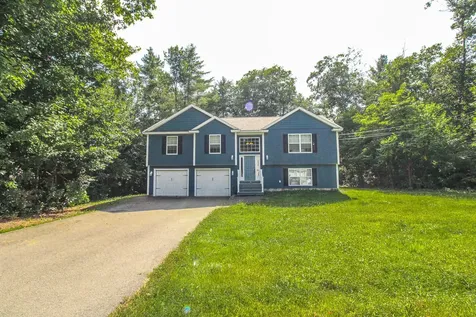 16 Sunrise Lane Hampden ME 04444