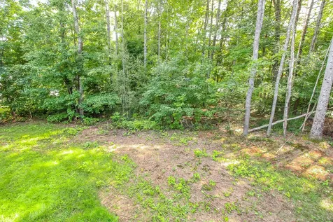 16 Sunrise Lane Hampden ME 04444