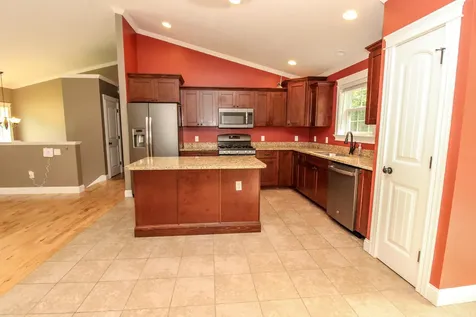 16 Sunrise Lane Hampden ME 04444