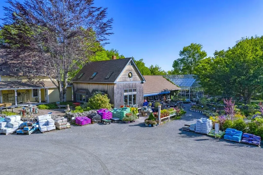 48 South Street Blue Hill ME 04614