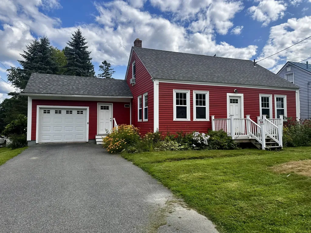 151 1st Rangeway Waterville ME 04901