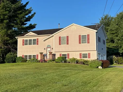 246 Golf Course Road Newport ME 04953