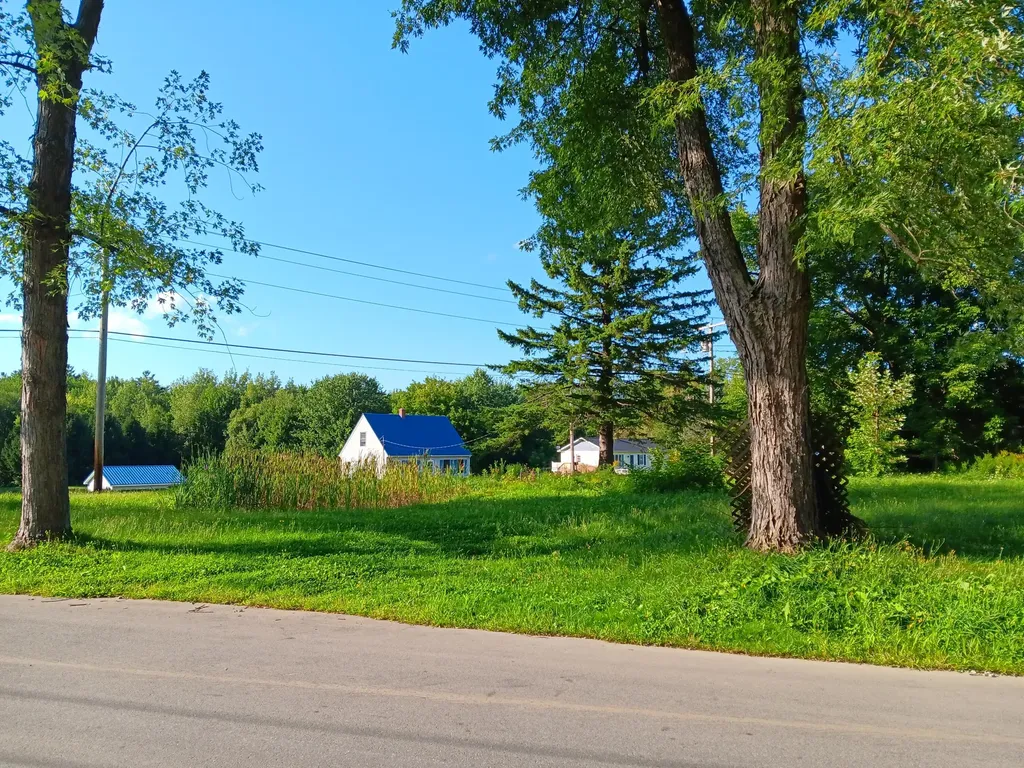 28 Montcalm Street Fairfield ME 04937
