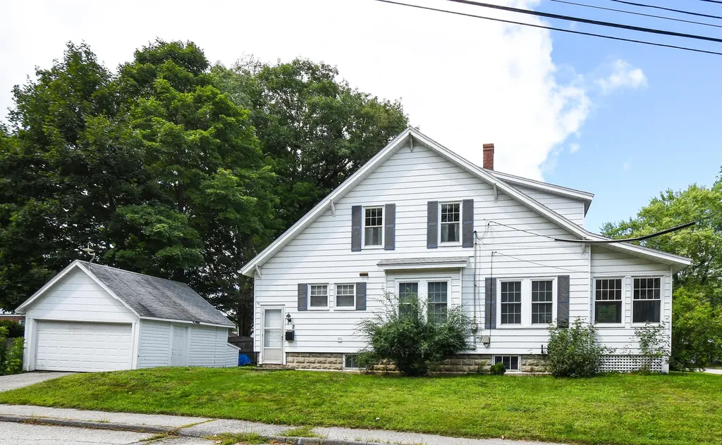 2 Field Avenue Auburn ME 04210