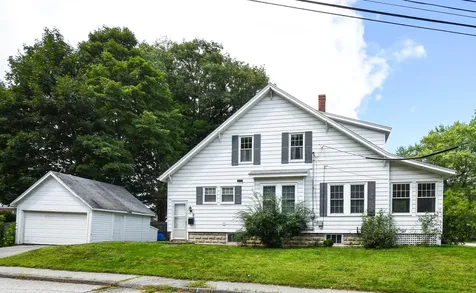 2 Field Avenue Auburn ME 04210