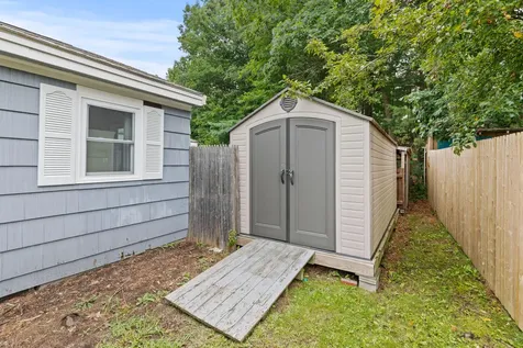 40 Sandy Hill Road South Portland ME 04106