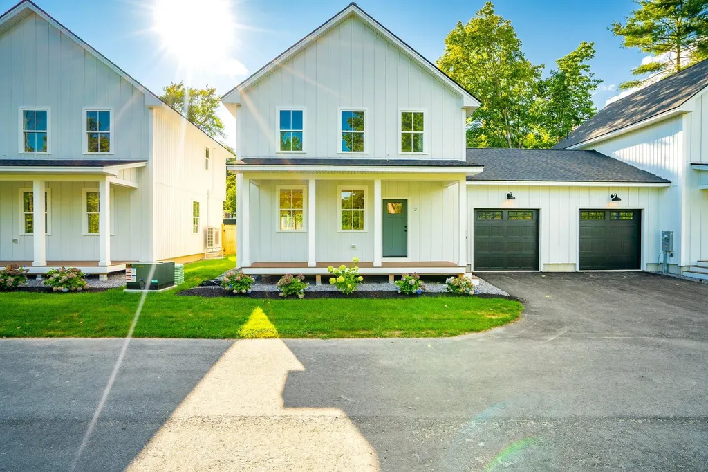 33 Magnolia Lane Gardiner ME 04345