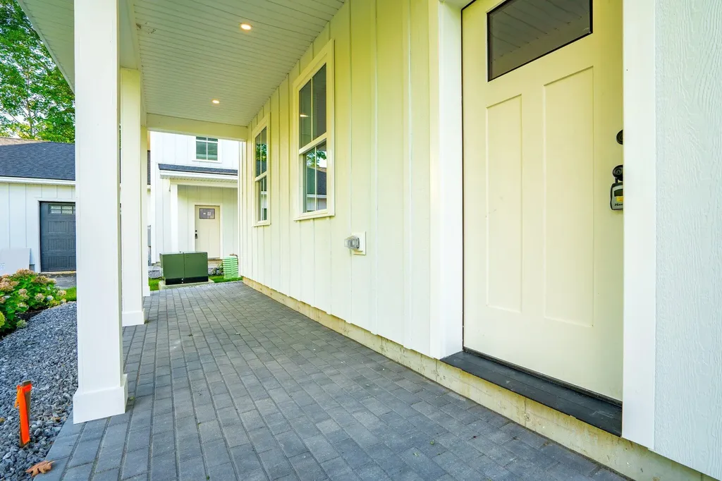 29 Magnolia Lane Gardiner ME 04345
