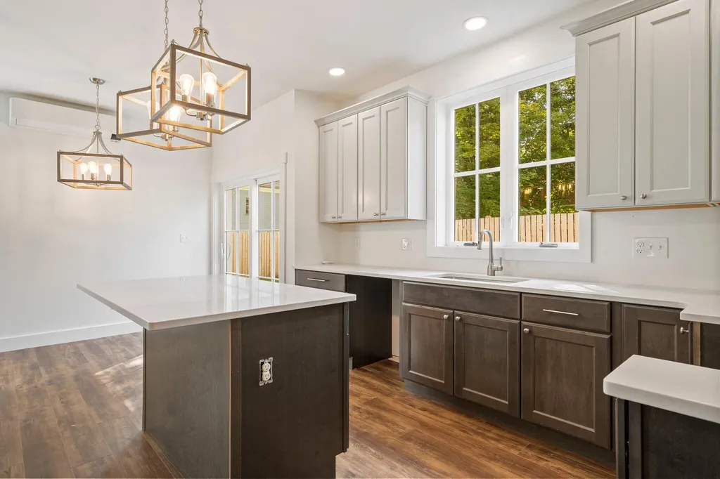 29 Magnolia Lane Gardiner ME 04345